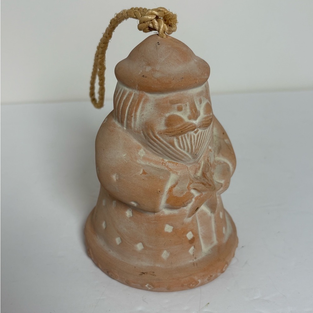 Terracotta Seaside Santa Bell with Starfish - Picture 4 of 11